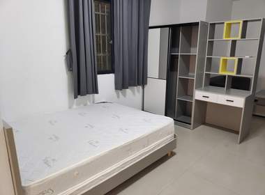 龙洞山庄10号 1室1厅1卫