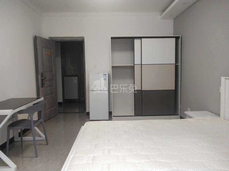 潼港七村怡心苑8765592卧室图2