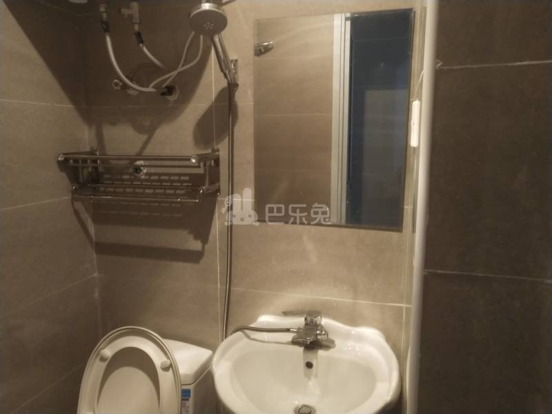 潼港七村怡心苑8765592卫生间图14