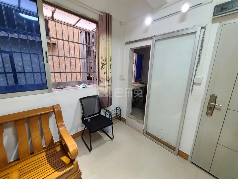 石牌村逢源大街53号8773786卧室图3