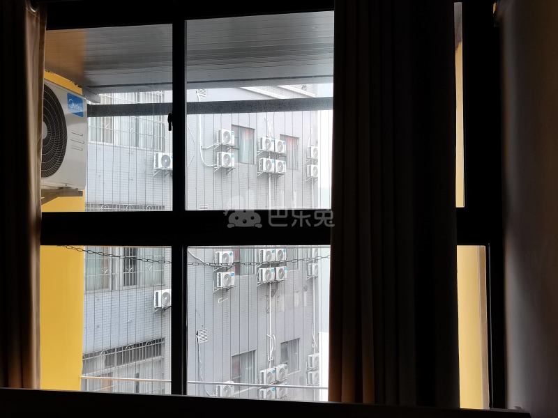 和澳青年社区大地店（棠下涌东路306号G栋）8778877卧室窗户图11