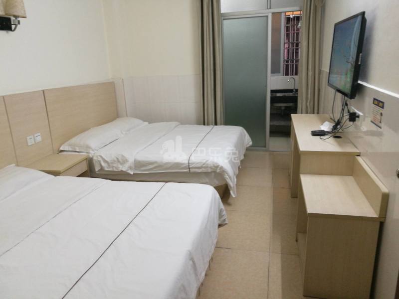 天豪公寓（车陂西华新村南三巷2号）8778994客厅图4