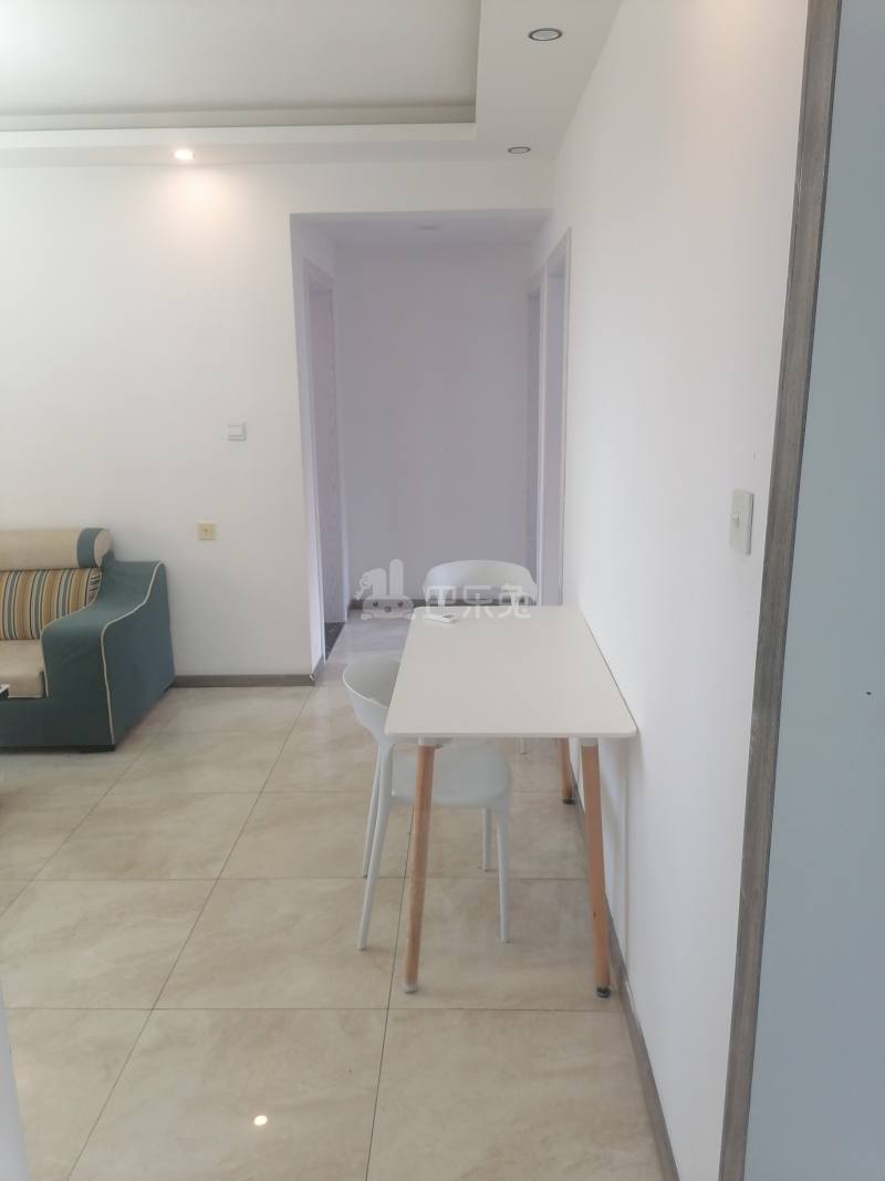 佘北家园康桂苑8787501客厅图4