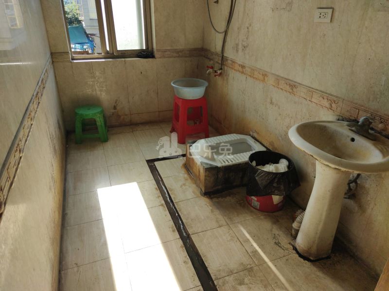 梅园二区别墅9961382卫生间图13