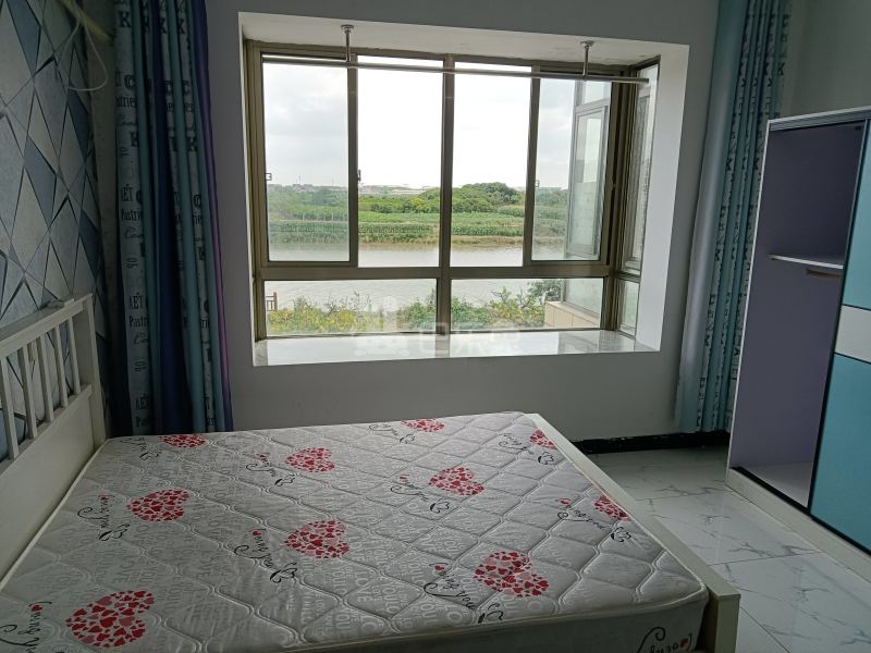 新卫村（民房）8825083卧室图3