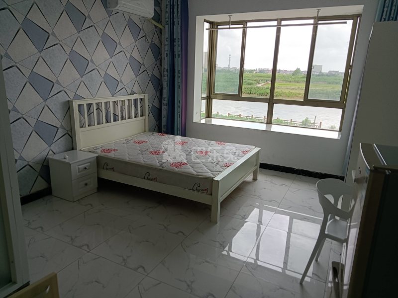 新卫村（民房）8825083卧室图2