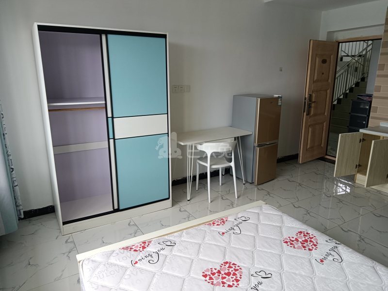 新卫村（民房）8825083卧室图1