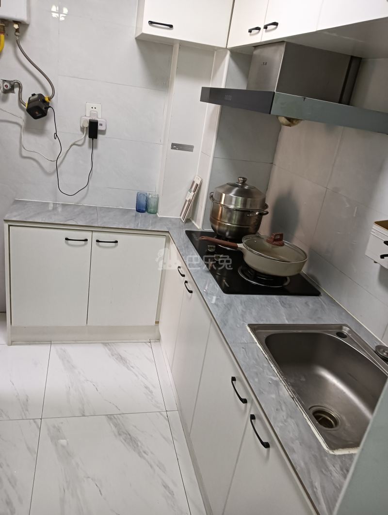 祁秀雅苑8830872厨房图5