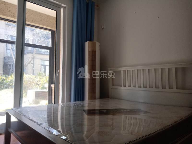 保利铃兰公馆8831239卧室图0