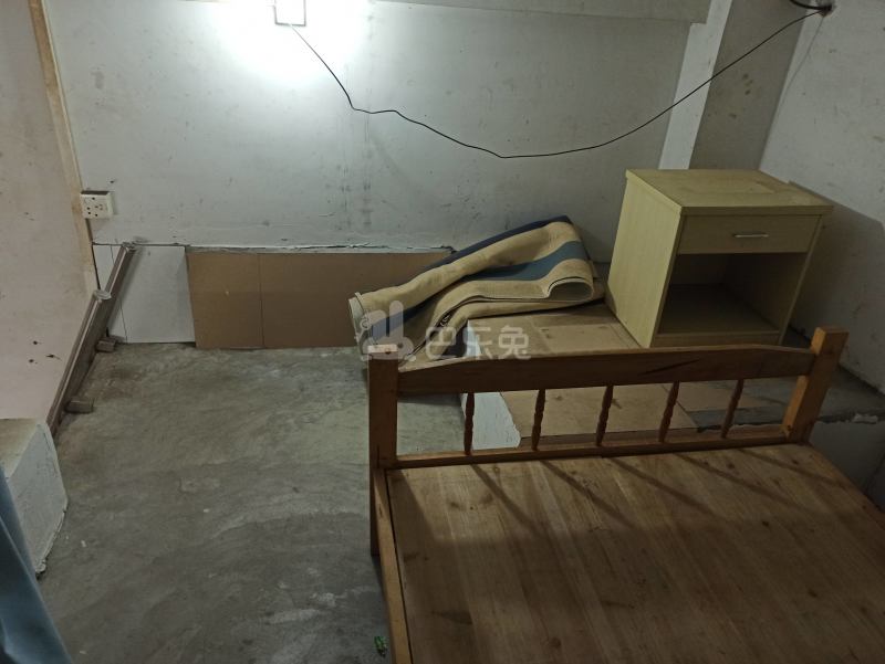 江夏东五巷6号8836678卧室图0