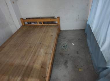 江夏东五巷6号 1室1厅1卫