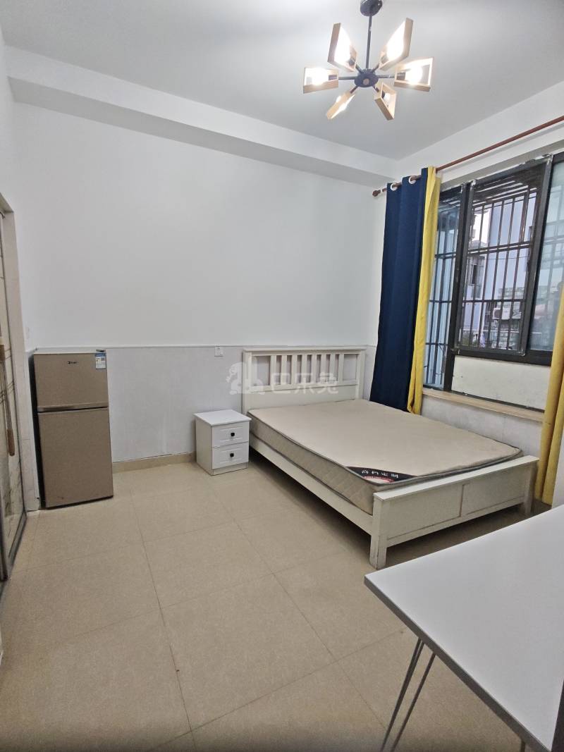 西郊家园（青浦）8840135卧室图2