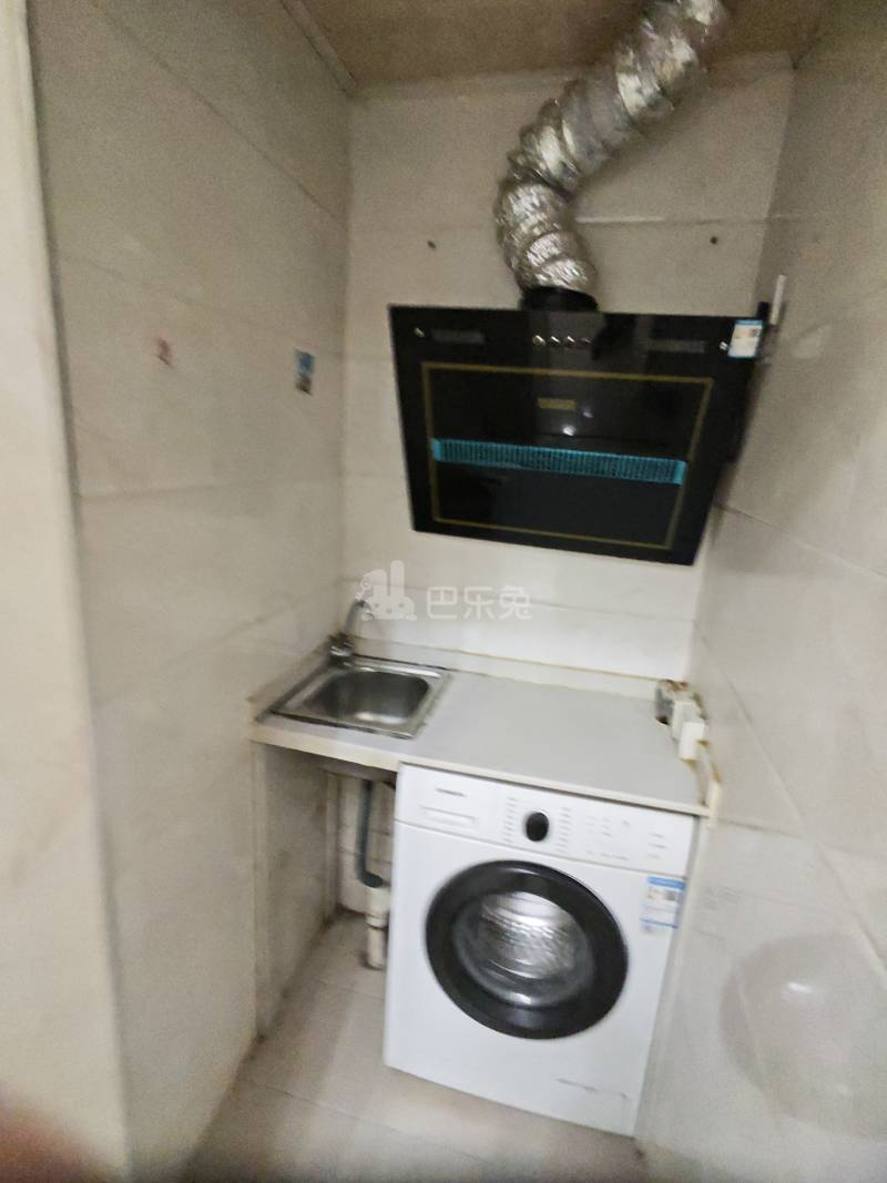 西郊家园（青浦）8840141厨房图4