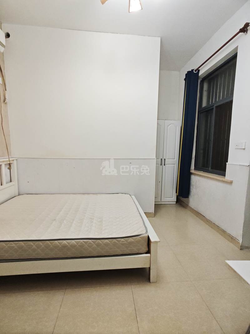 西郊家园（青浦）8840141卧室图2