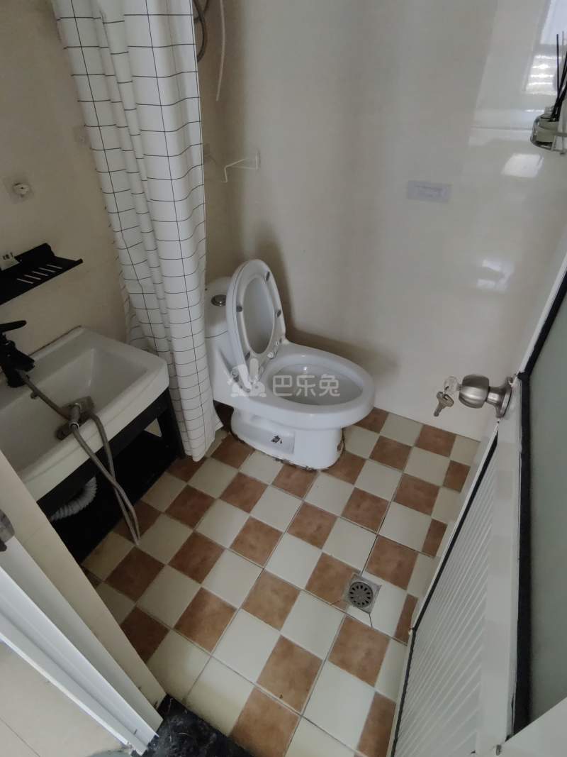 西郊家园（青浦）8840160卫生间图5