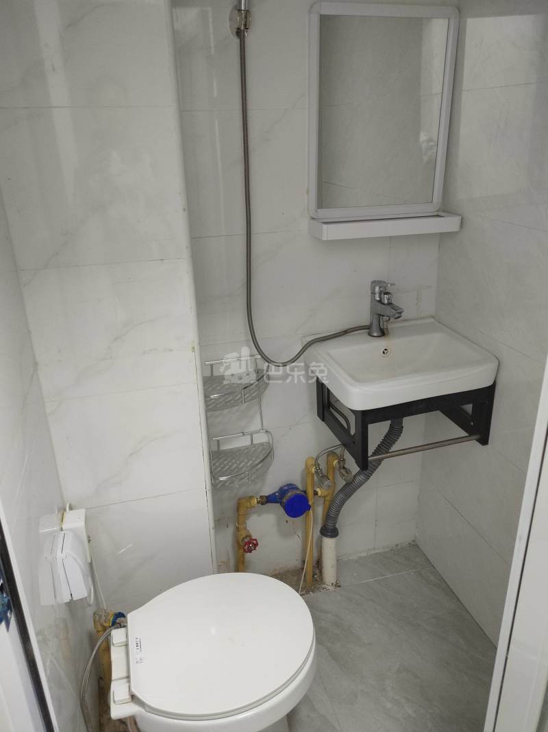 西郊美德苑8841233卫生间图9