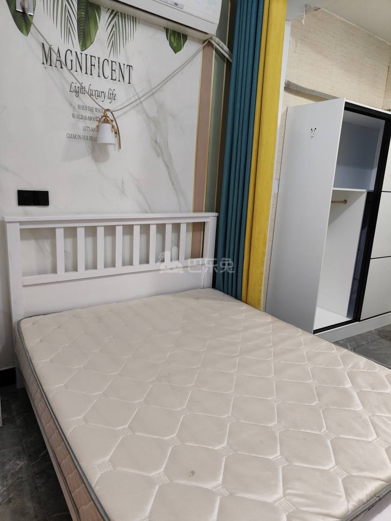 西郊家园（青浦）8868791卧室图0