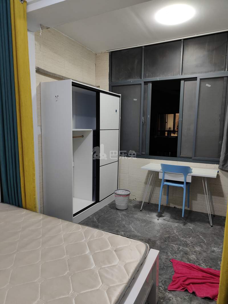 西郊家园（青浦）8868791卧室图1