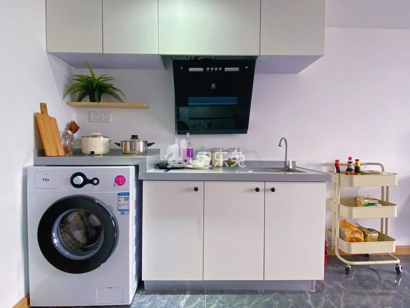 龙湖冠寓广州万博店二期8876491周边环境图6