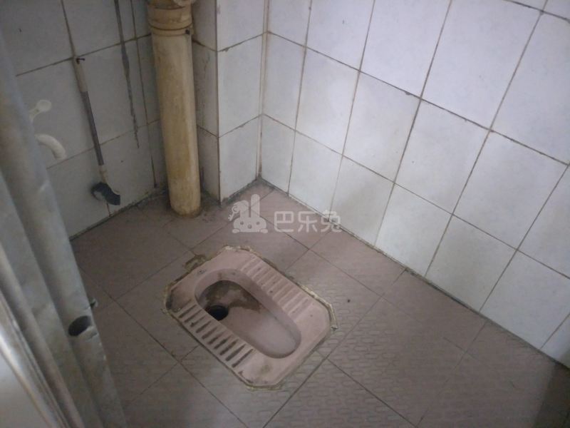 棠下南街六巷21号8883351卫生间图4