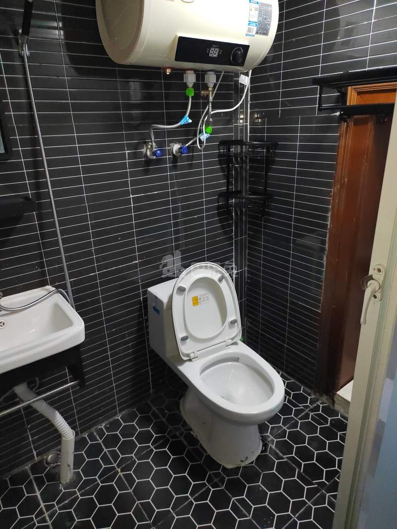 仁恒广场8889763卫生间图6