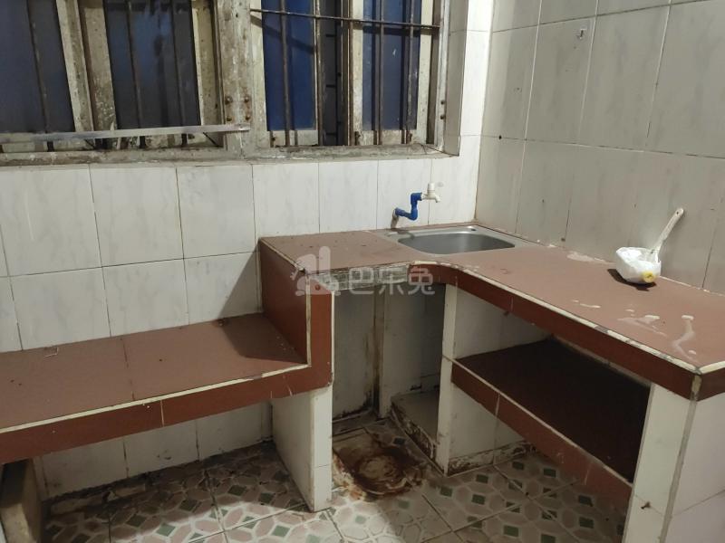 望岗嘉禾街西二巷9号8889989厨房图4