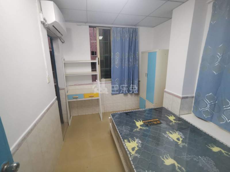 马务东头西街21号8890957卧室图0