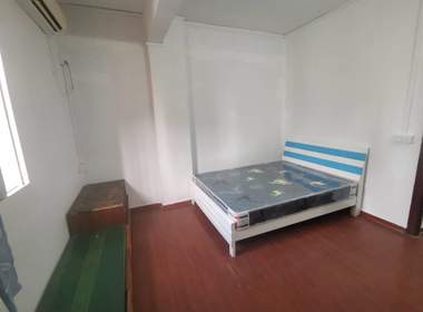 马务东头西街21号 3室2厅1卫