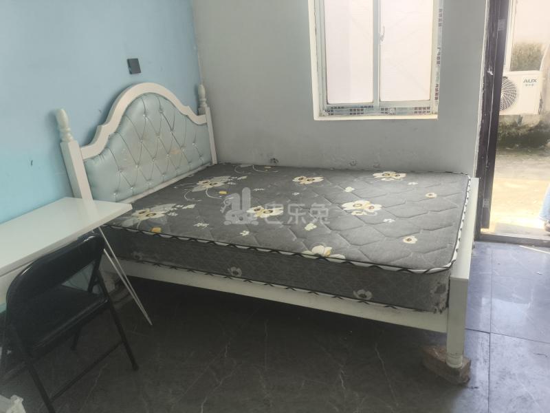 大众村小包新村8900166卧室图2