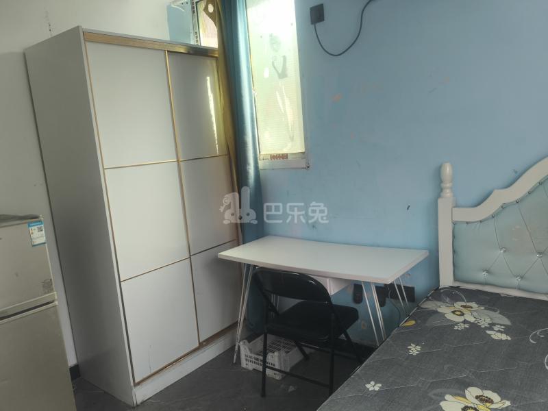 大众村小包新村8900166卧室图3