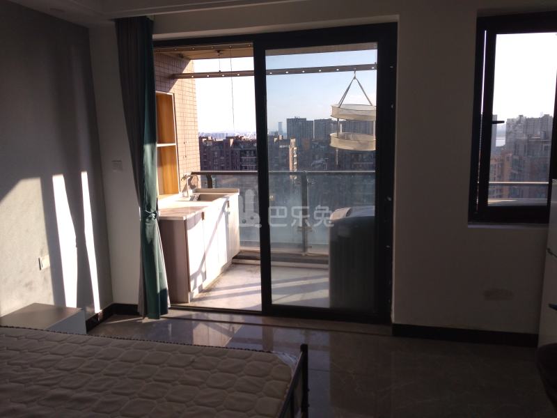 九月庭院8904139卧室窗户图7