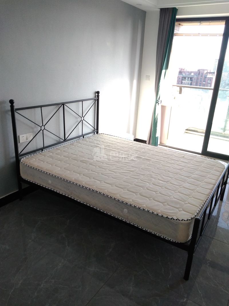 九月庭院8904139卧室图0