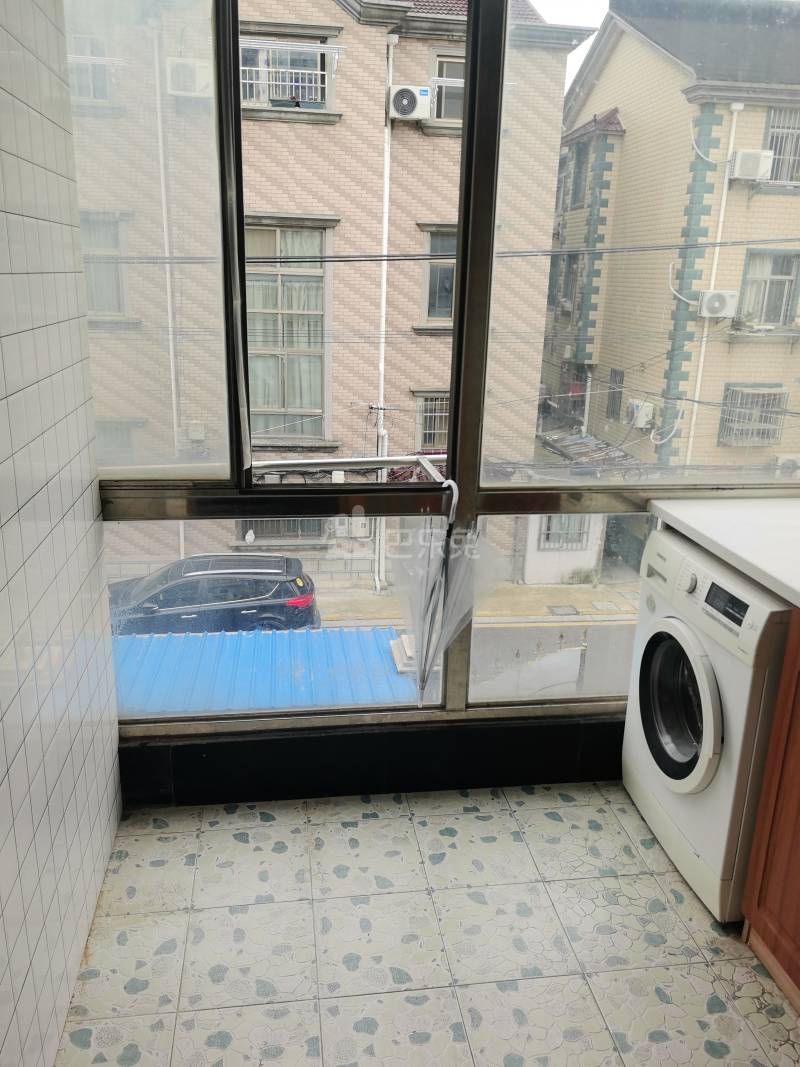 二联佳苑8906086卧室窗户图8