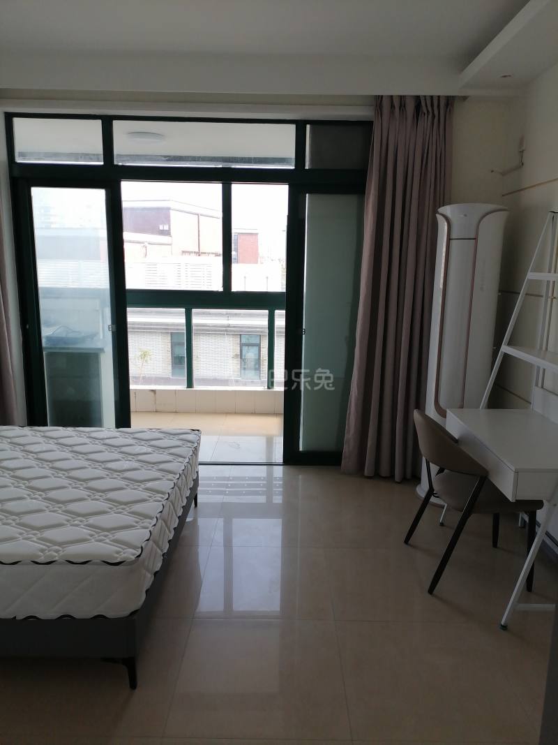 方圆公寓890630卧室图1