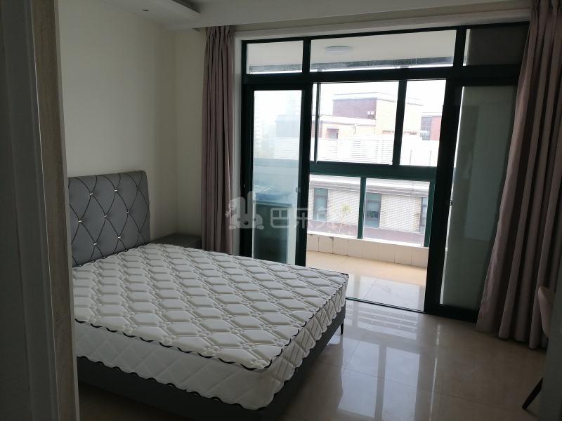 方圆公寓890630卧室图0