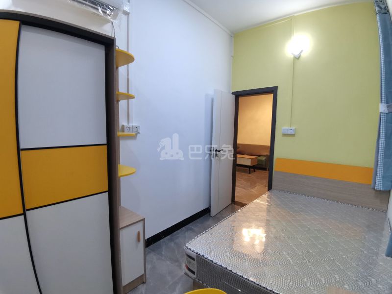 石牌凤凰大街五巷11号8917061卧室图4