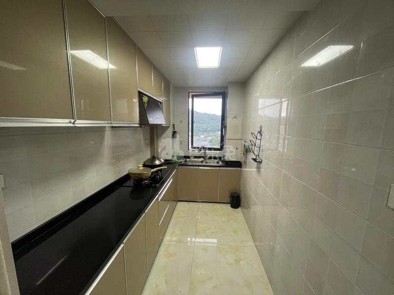 新世纪鹿山锦苑8917188周边环境图12