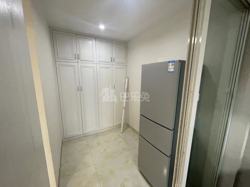 新世纪鹿山锦苑8917188周边环境图14