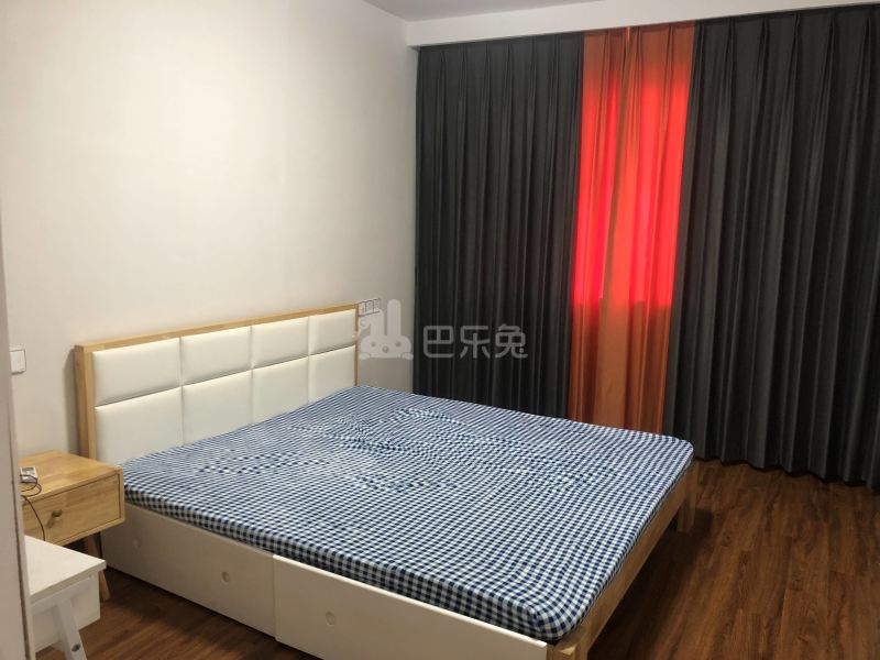 新世纪鹿山锦苑8917188卧室图0