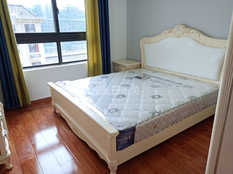 罗青湾新苑8920921卧室图0