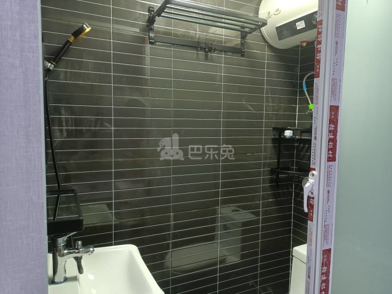 众城商厦8923541卫生间图8