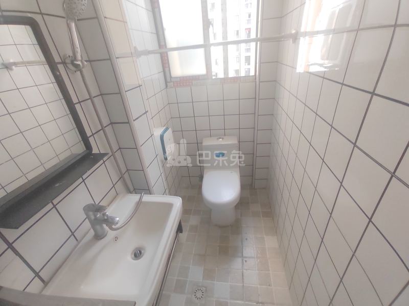 远洋香奈（远洋悦庭）8931396卫生间图5