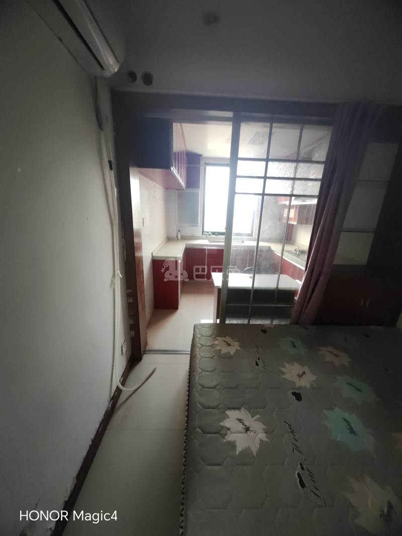 康湾苑8937332卧室窗户图8