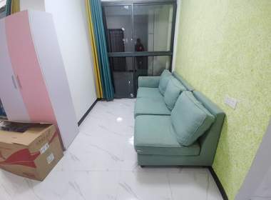 虹桥公馆 3室2厅1卫