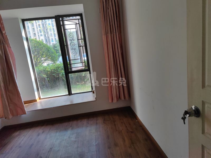 保亿风景晨园8943390卧室图4