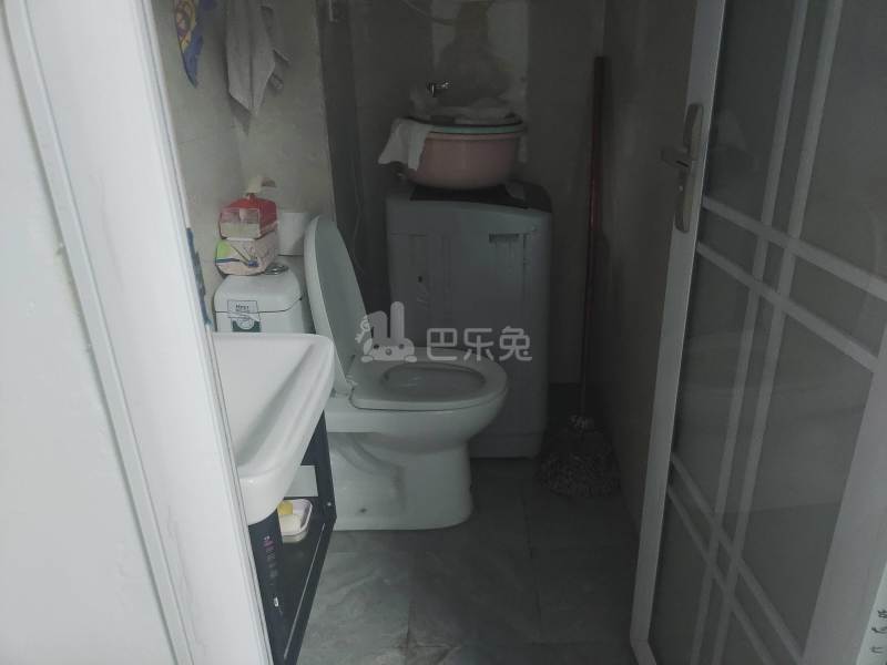 红五月嘉苑三区8953227卫生间图4