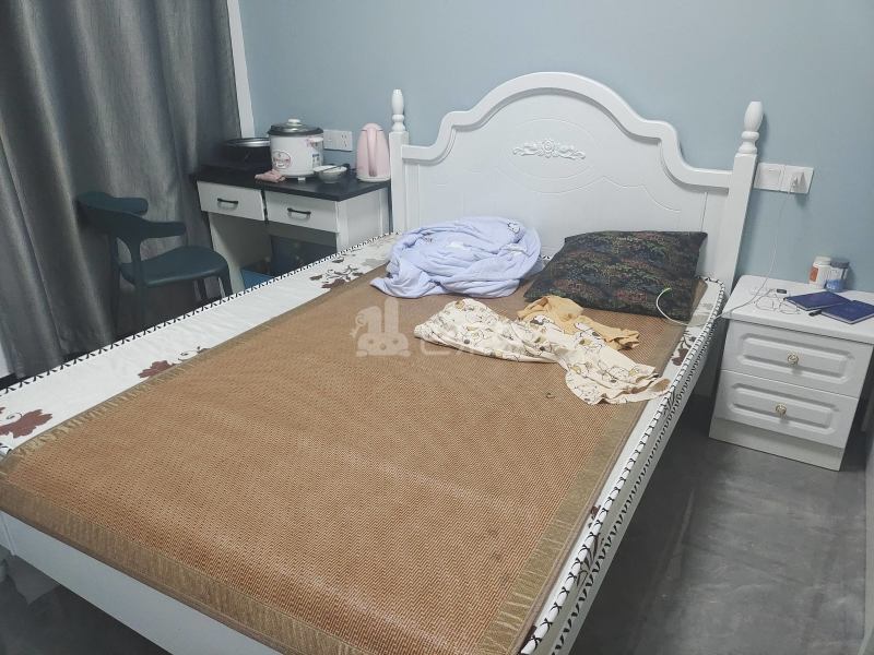 红五月嘉苑三区8953227卧室图1