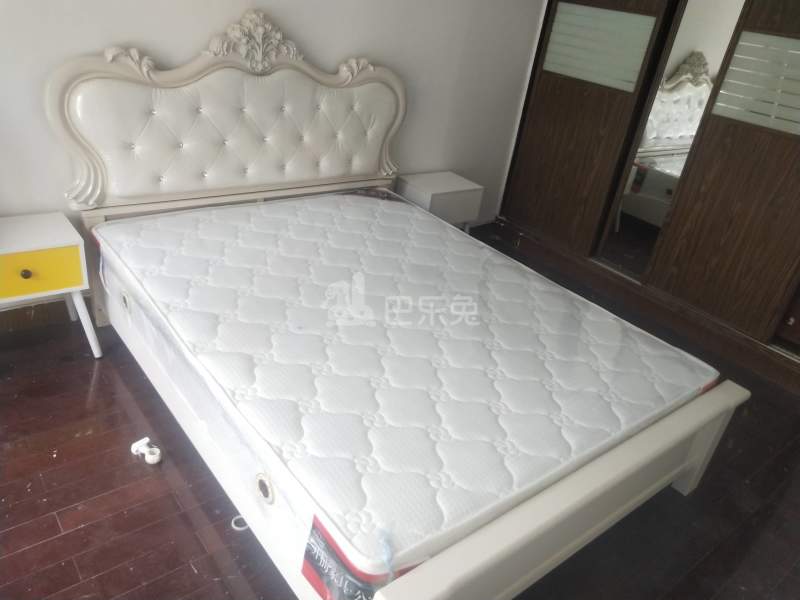 华丽家园8956481卧室图3