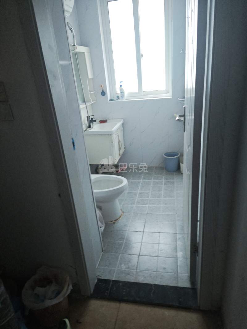 悦晟新苑8963190卫生间图5