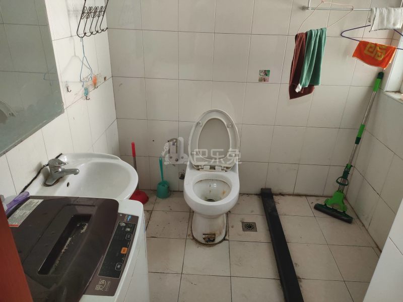 虹梅景苑三街坊8967427卫生间图3